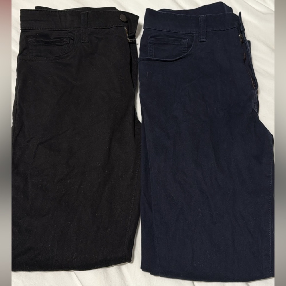 2 Pairs of Uniqlo Men’s Pants (Adjustable Waistband)